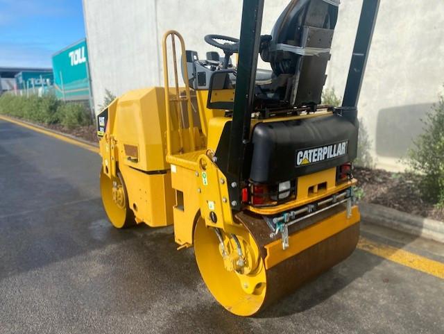 2009 Caterpillar Cb22 Vibrating Road Roller JFTFD5165095 